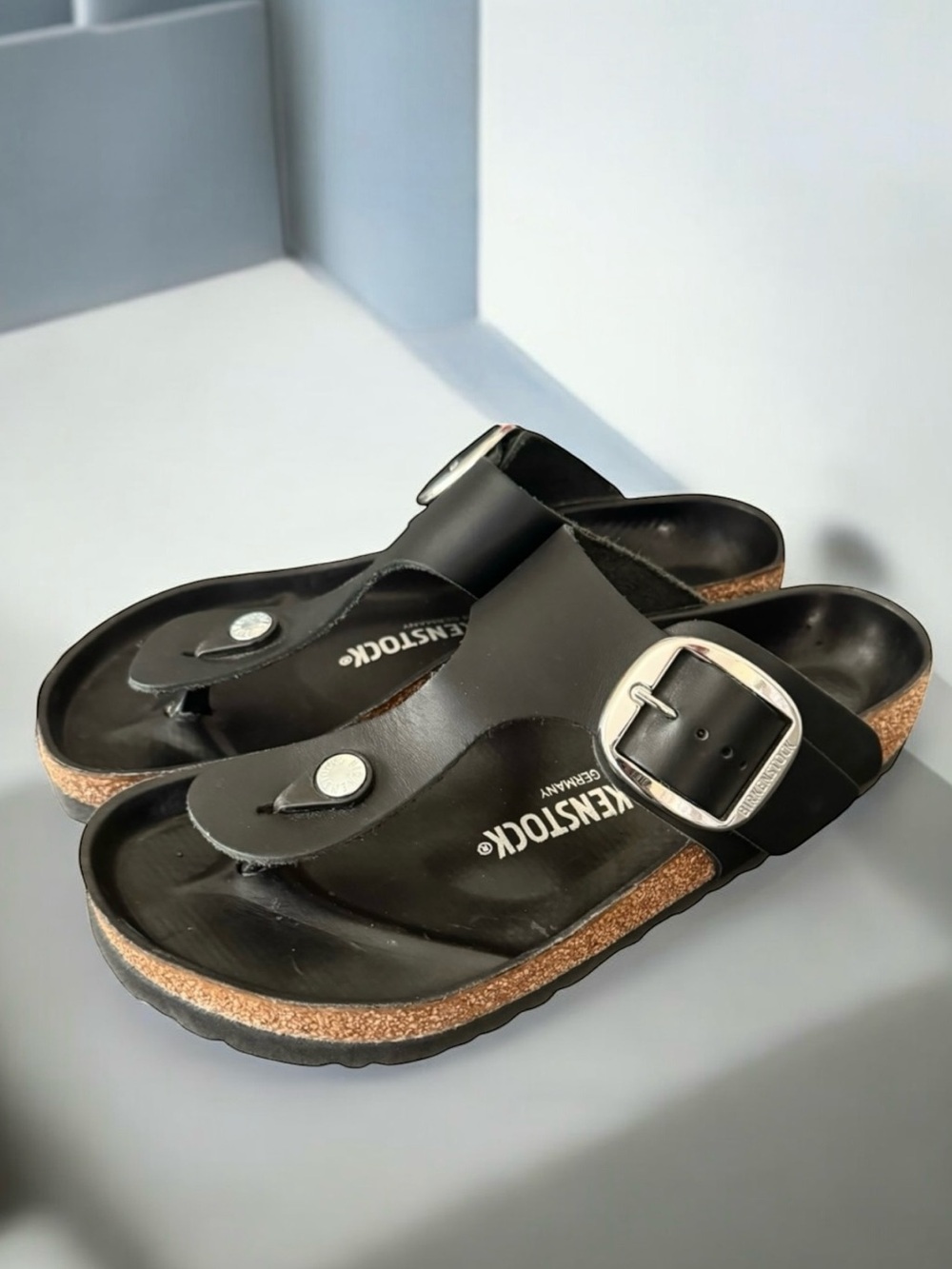 Birkenstock Gizeh Big Buckle Sandal Black Oiled Leather Slides